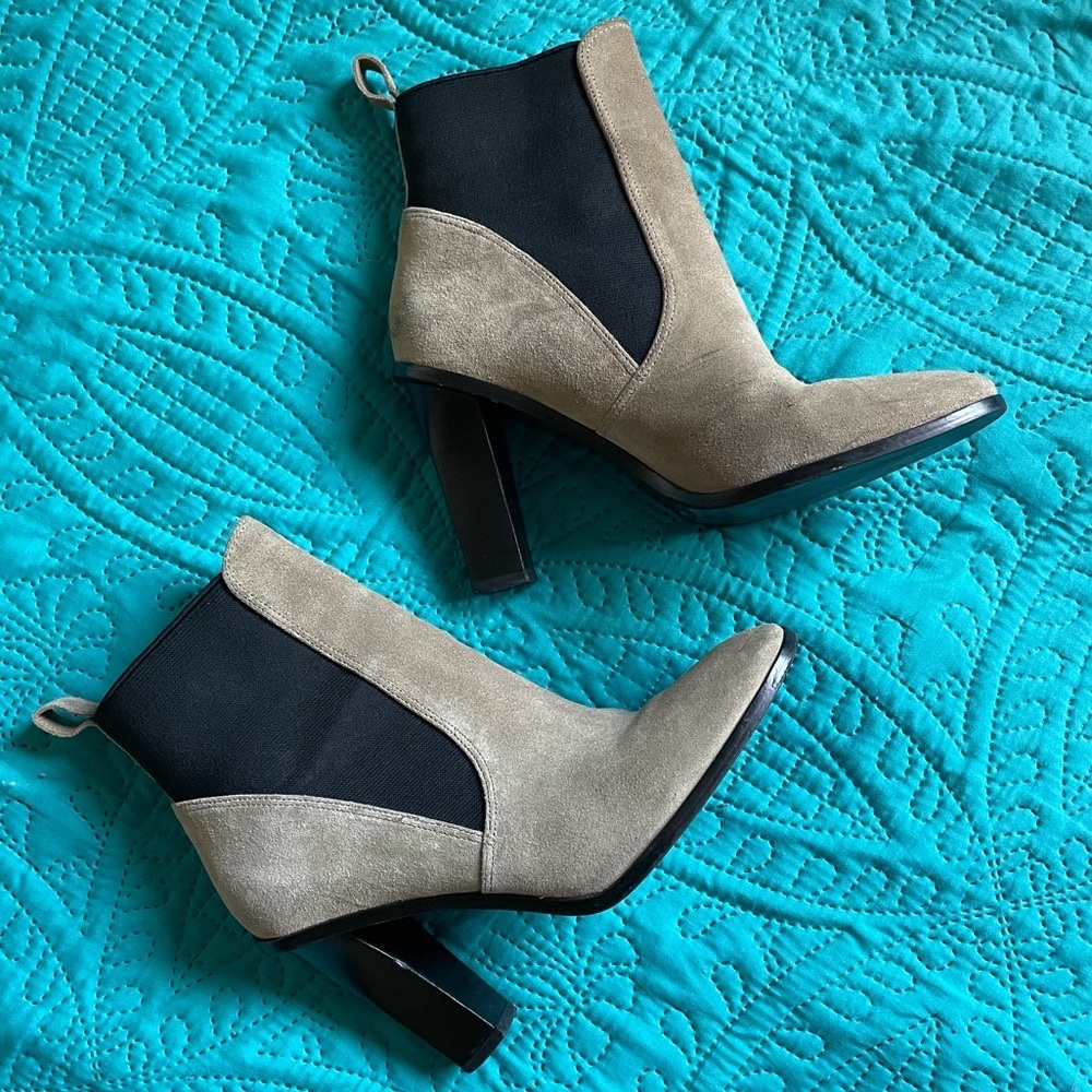 Via Spiga Suede Maila Ankle Boot / Booties